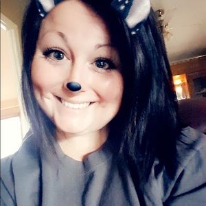 Meet your Posher, Brittni